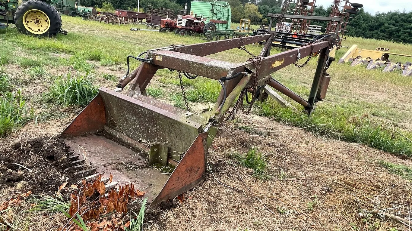 Farmhand Tractor Loader with Bucket