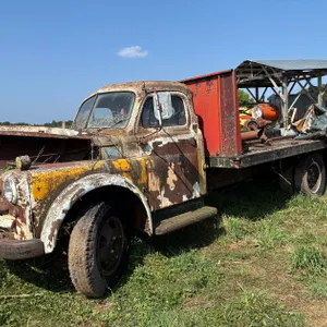 Dodge Flatbed Truck (No Title, For Parts)