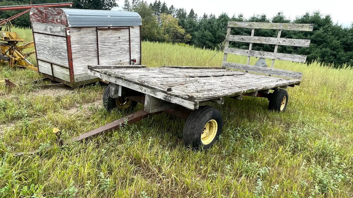 Hay Wagon on Running Gear
