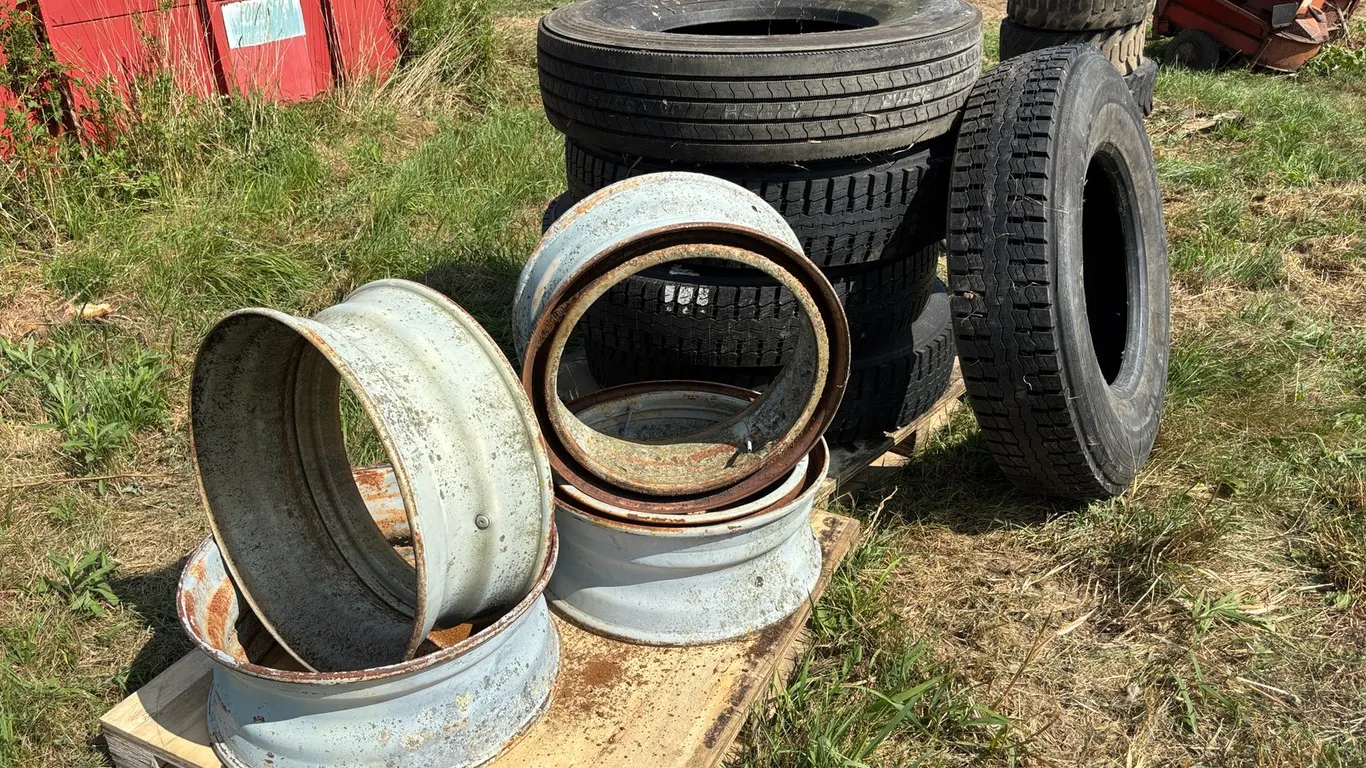 (5) Semi Tires