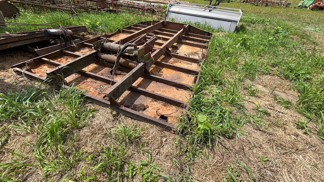 Tilting Trailer Bed