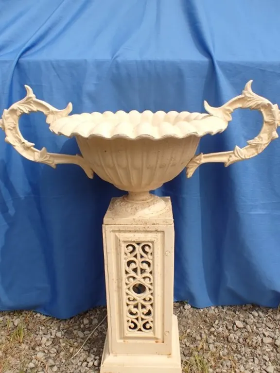 Cast Aluminum Planter