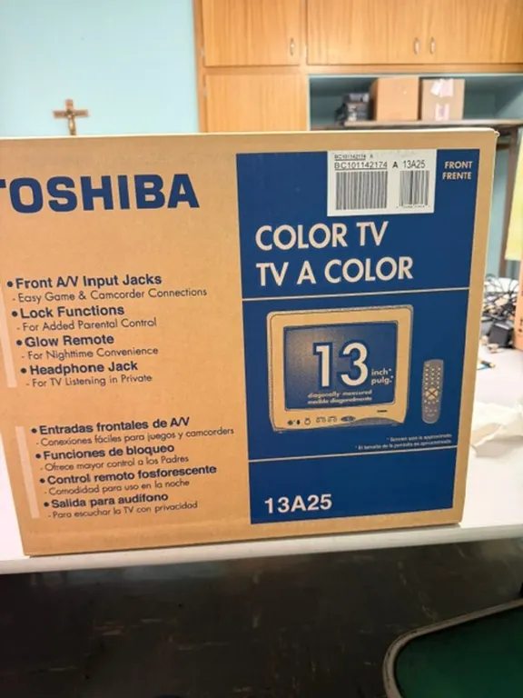 Toshiba 13" Color TV