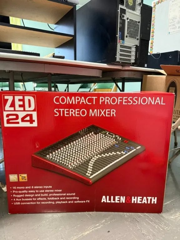Allen & Heath Stereo Mixer ZED24