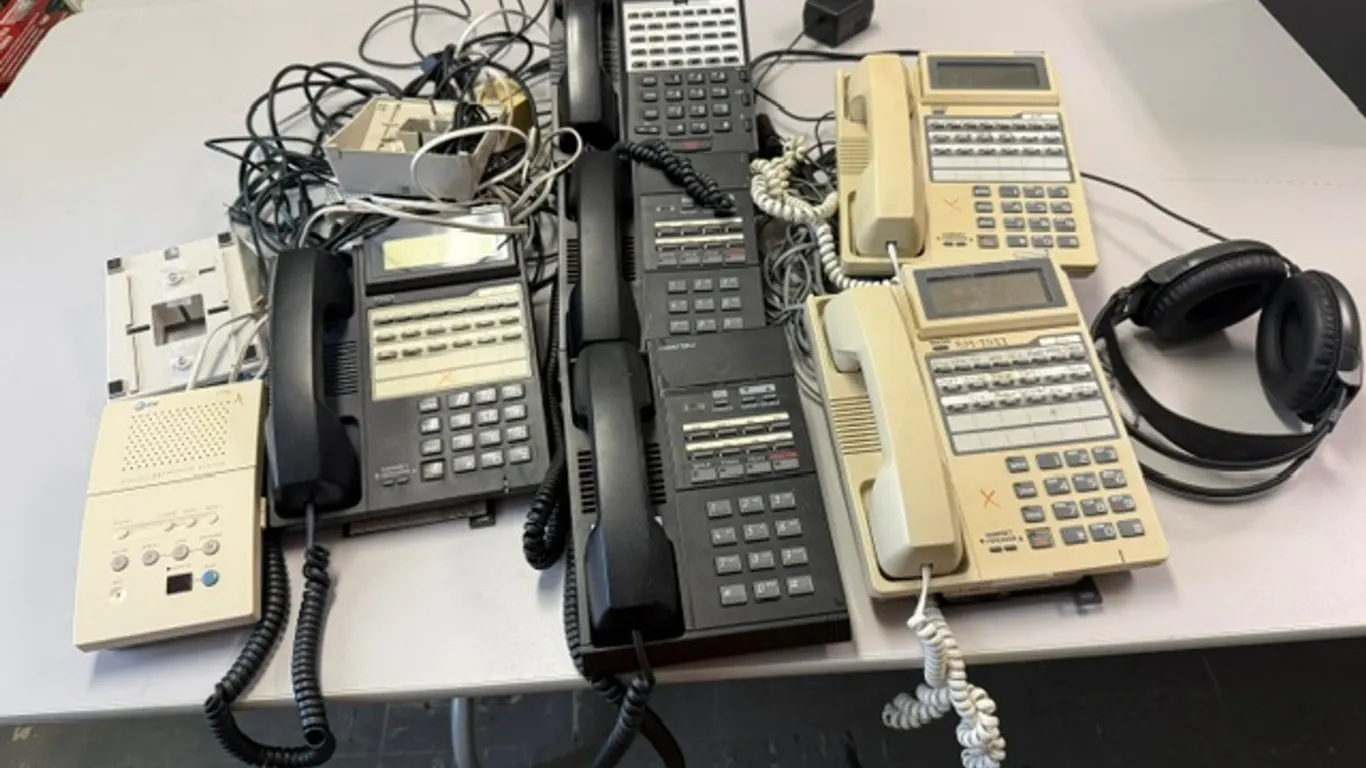 Miscellaneous Telephones/headphones