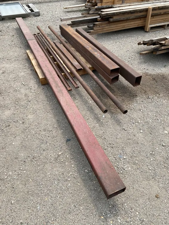 METAL BUILDING MATERIALS