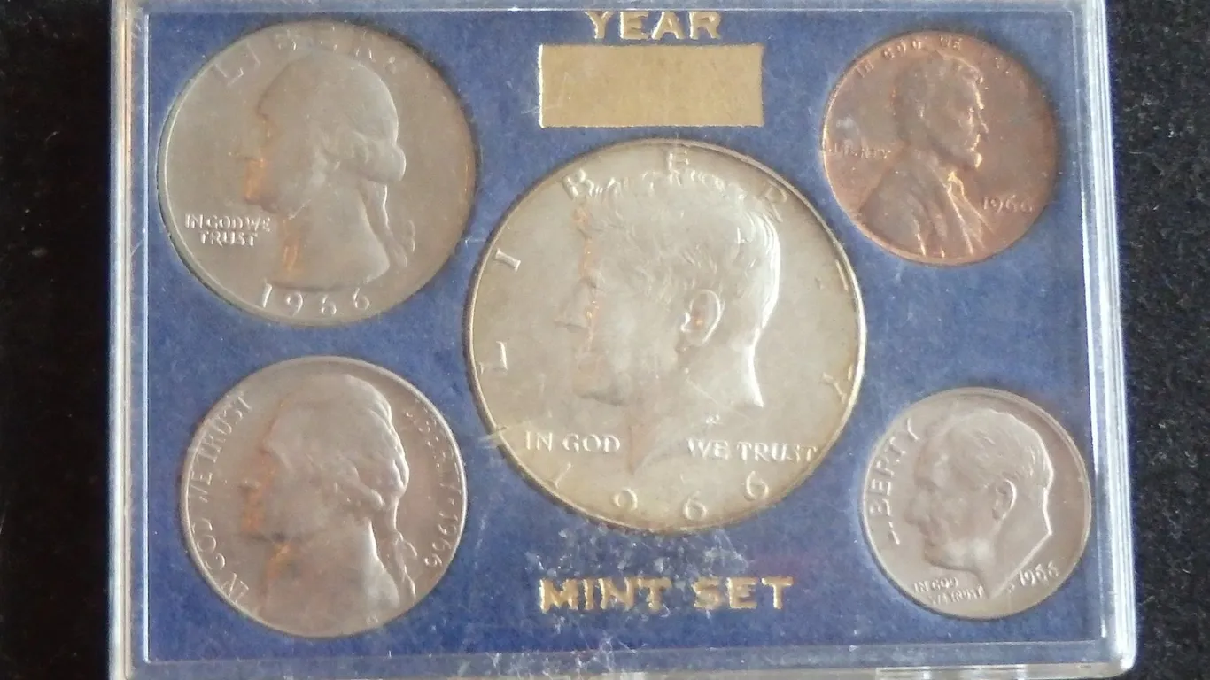 1966 MINT SET