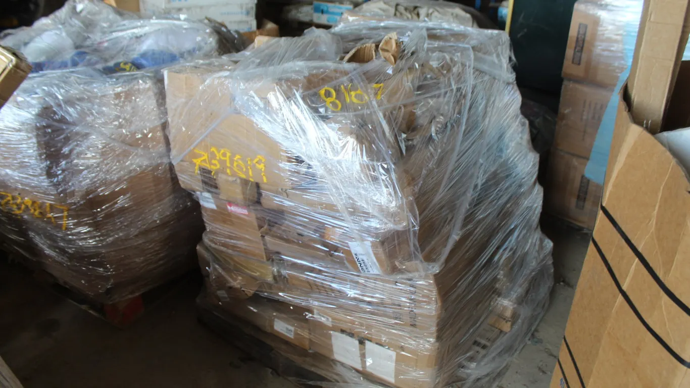 AMAZON RETURN PALLET