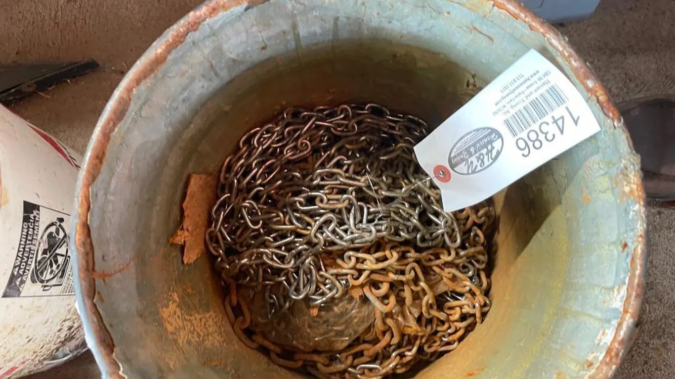 Bucket of Chain