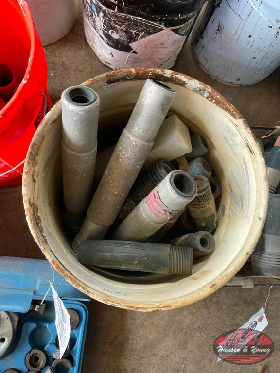 Bucket of Blasting Nozzles