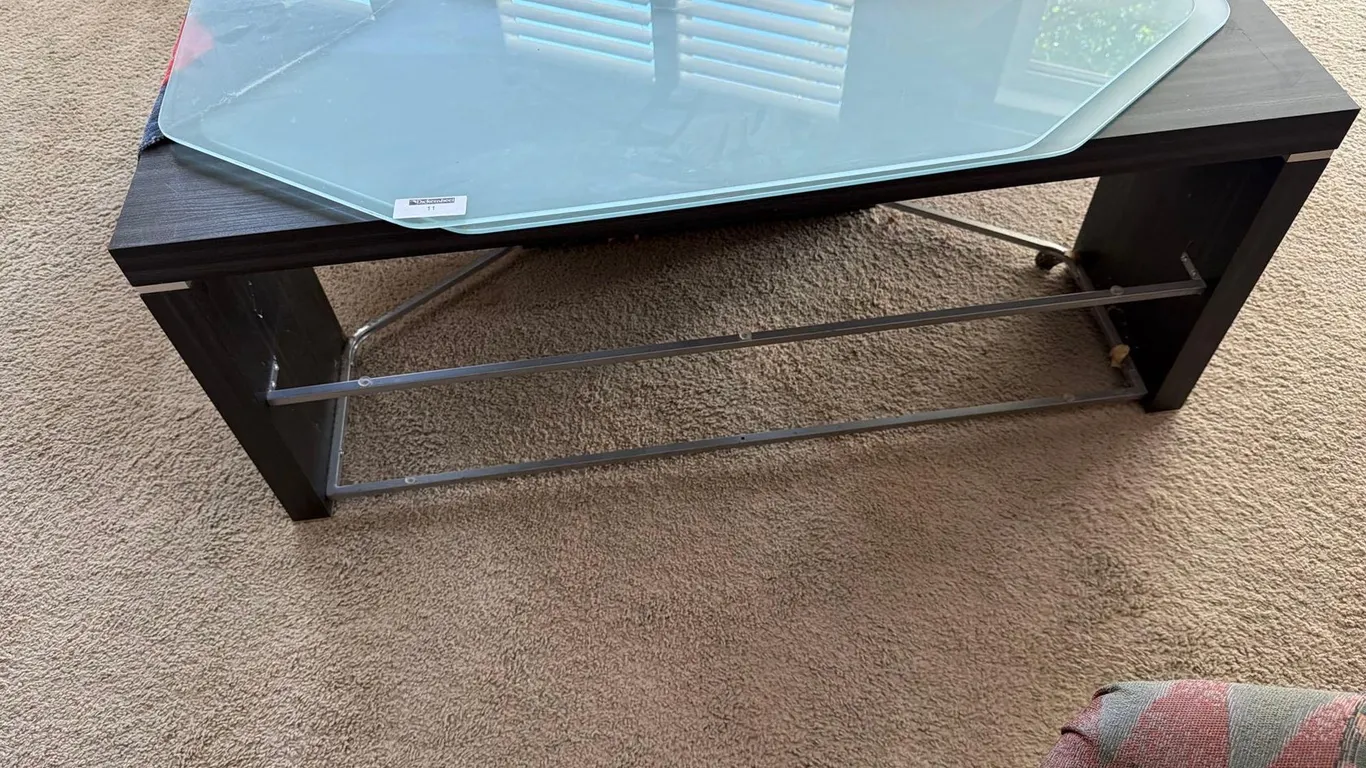 ENTERTAINMENT STAND