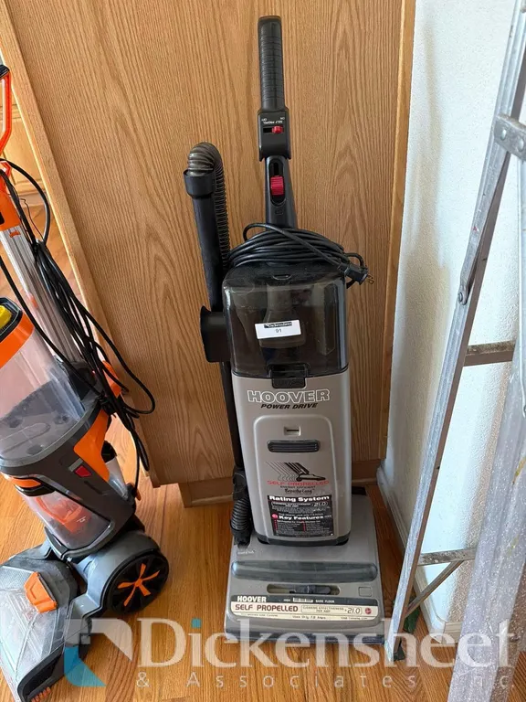 HOOVER UPRIGHT VACUUM