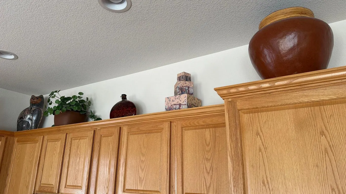 VASES & DECOR ON TOP SHELF