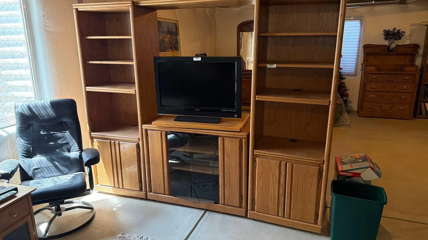 ENTERTAINMENT CENTER ONLY