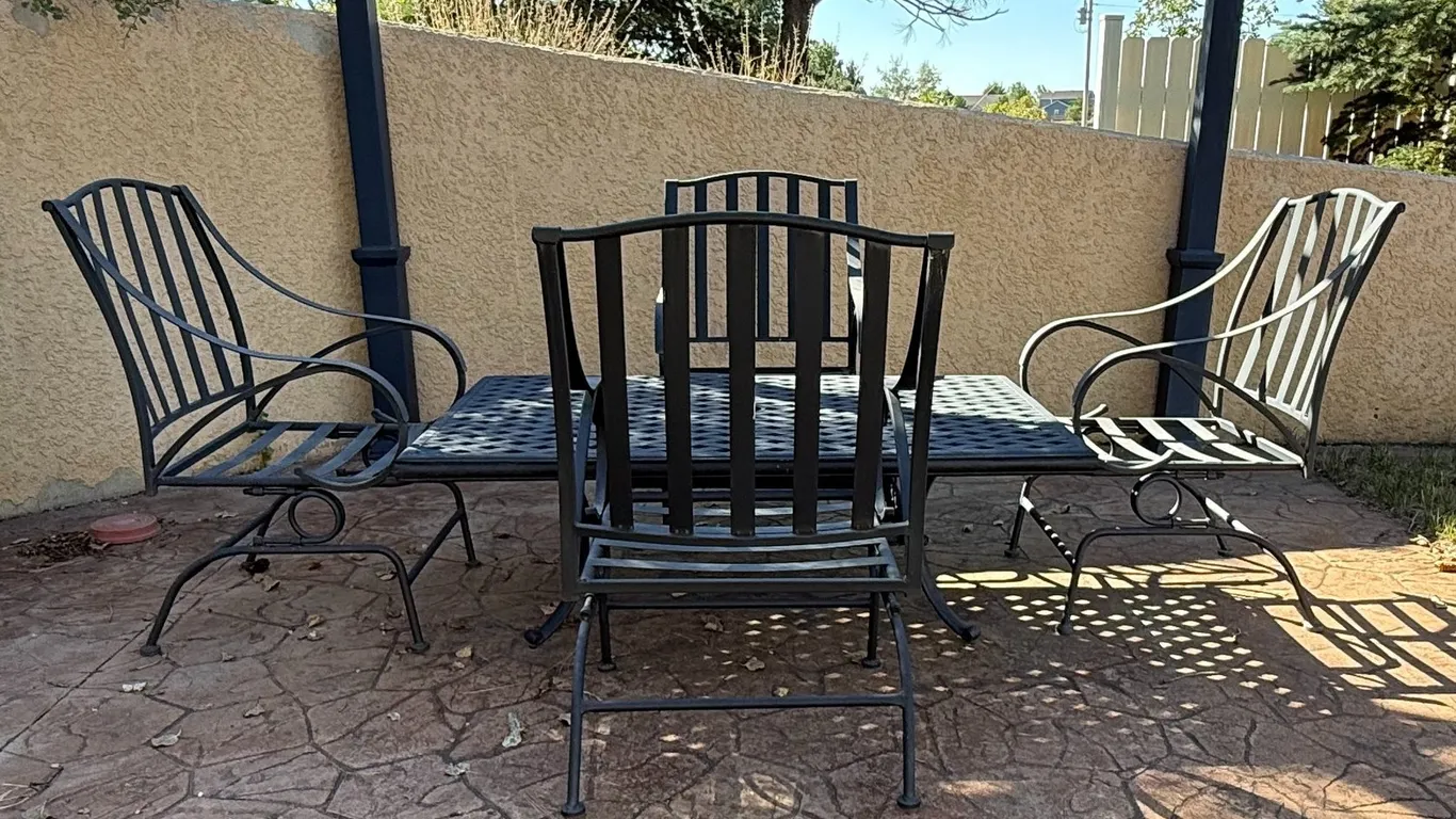 Outdoor Black 4-Seater Table