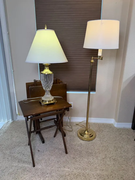 Lamps & TV Trays