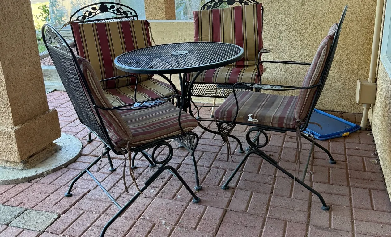 Outdoor Table and Chairs with Cushions
