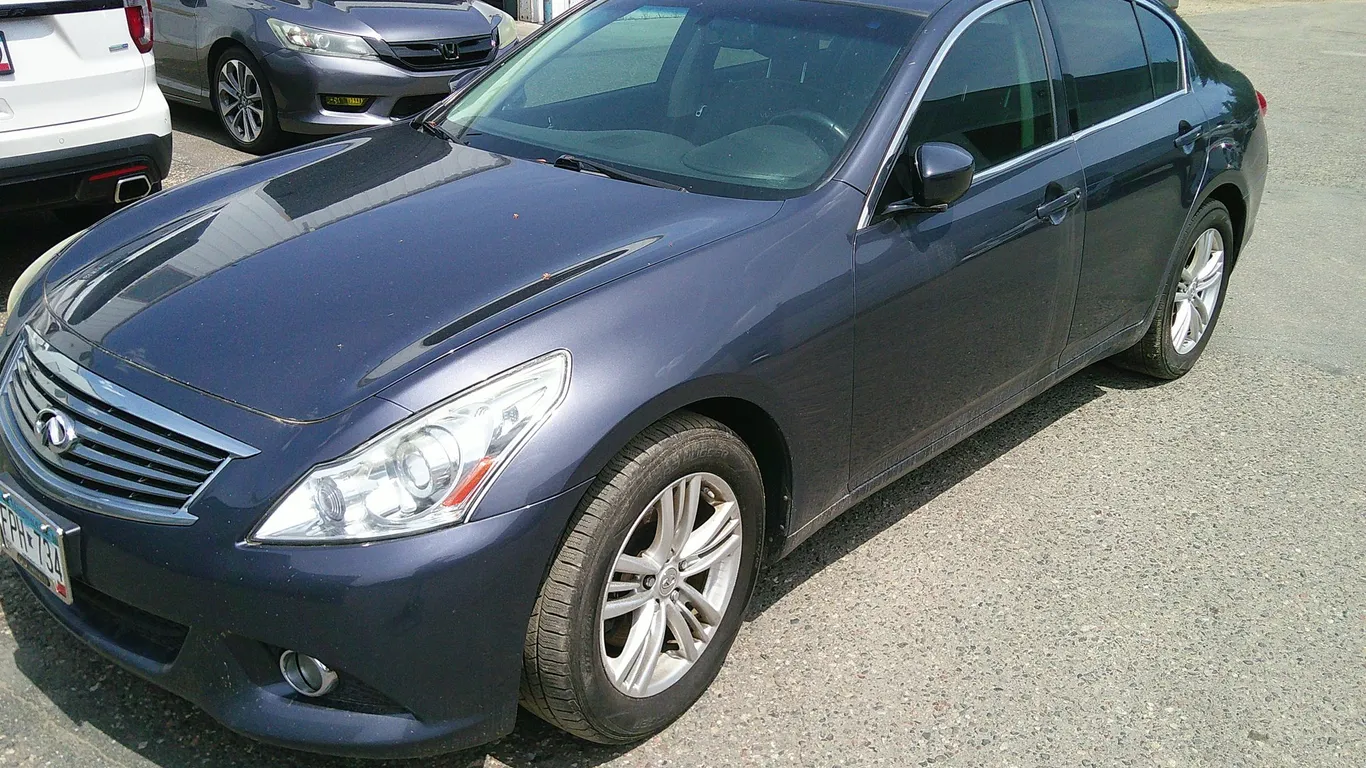 2011 Infiniti G37x Passenger Car