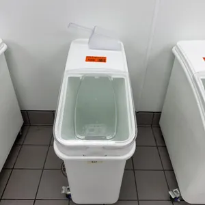 Baker’s Mark Mobile Bulk Ingredient Bin