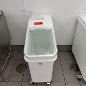 Baker’s Mark Mobile Bulk Ingredient Bin