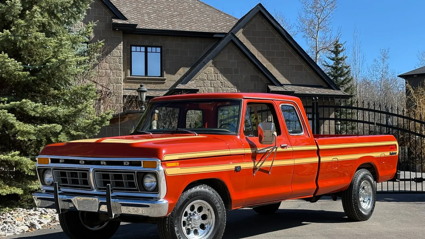 1976 FORD F-250 CUSTOM SUPER CAB