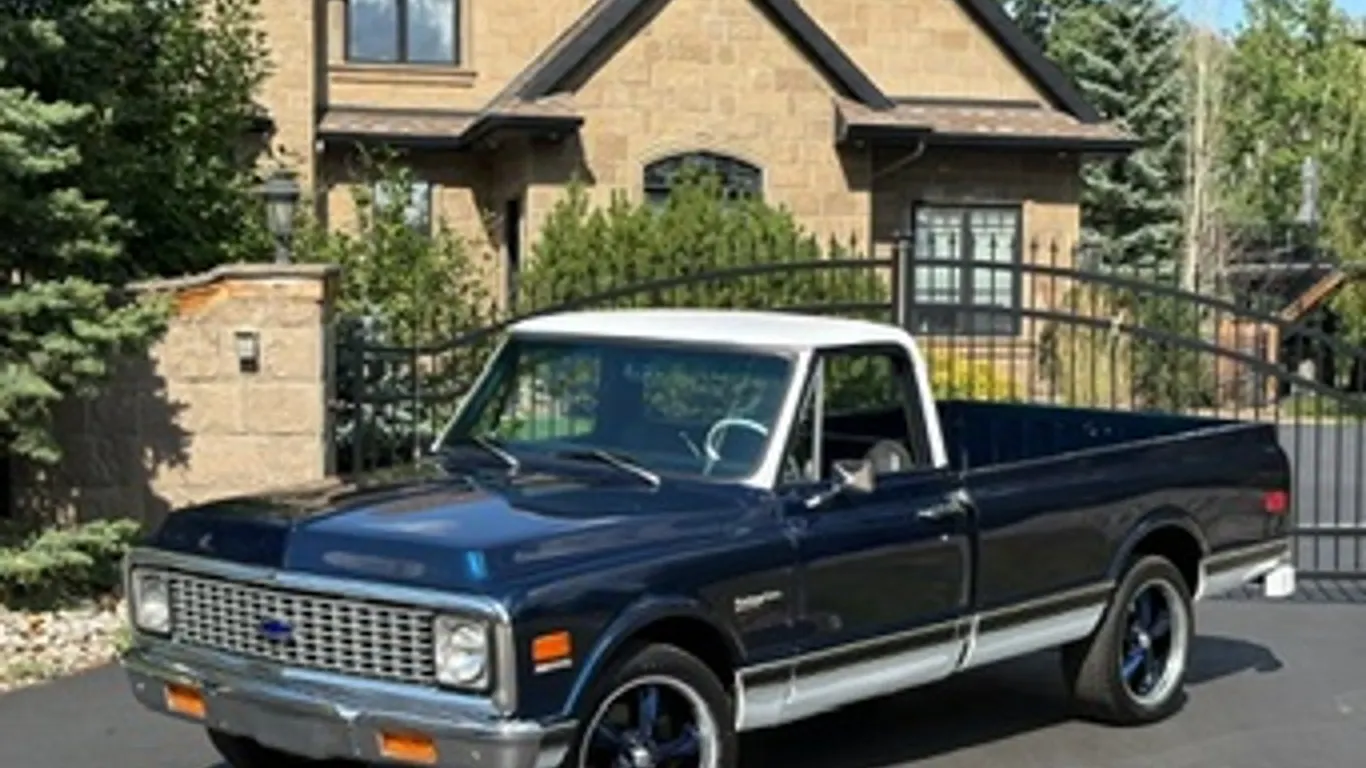 1971 CHEVROLET C10 DELUXE CUSTOM PICKUP FRAME OFF RESTO