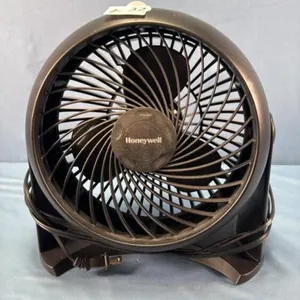 HONEYWELL 8IN, 3 SPEED FAN