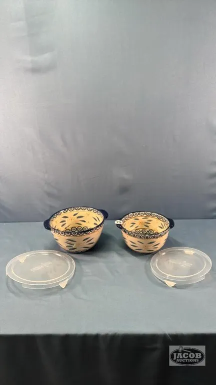 (2) TEMP-TATIONS BOWLS WITH PLASTIC LIDS