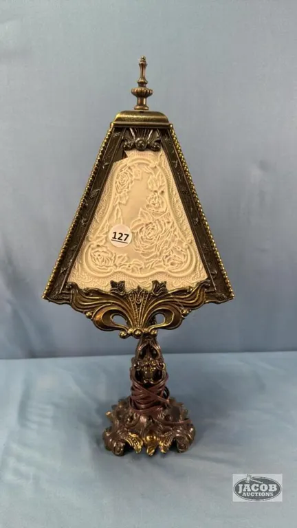 20IN METAL BASED TABLE LAMP