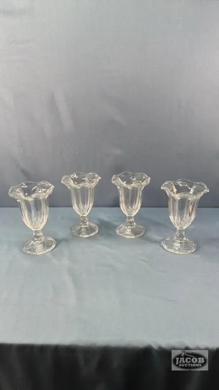 (4) GLASS SUNDAY DISHES
