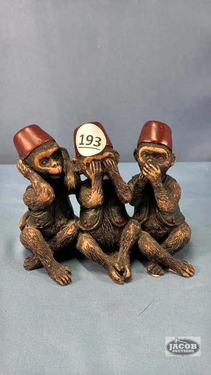 SET OF (3) 6IN LONG MONKEYS