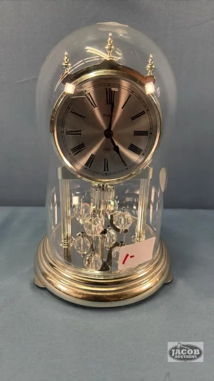 PLASTIC ANNIVERSARY QUARTZ CLOCK