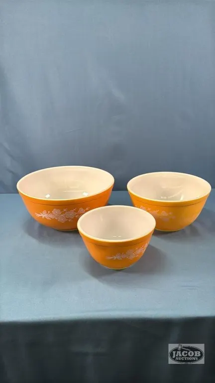 (3) PYREX MIXING BOWL NESTING SET