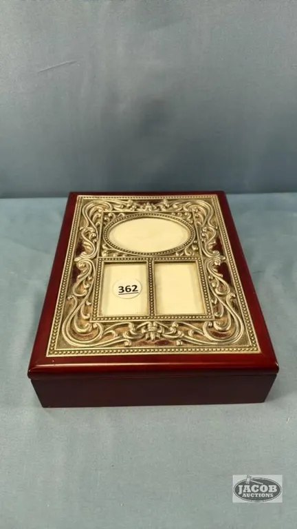JEWELRY BOX WITH PICTURE FRAME LID