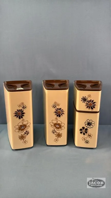 (4) KITCHEN CANISTERS