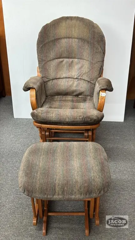 GLIDER ROCKER AND MATCHING OTTOMAN