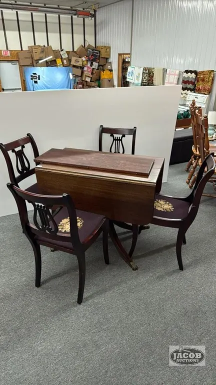 DUNCAN PHYFE DROP LEAF TABLE