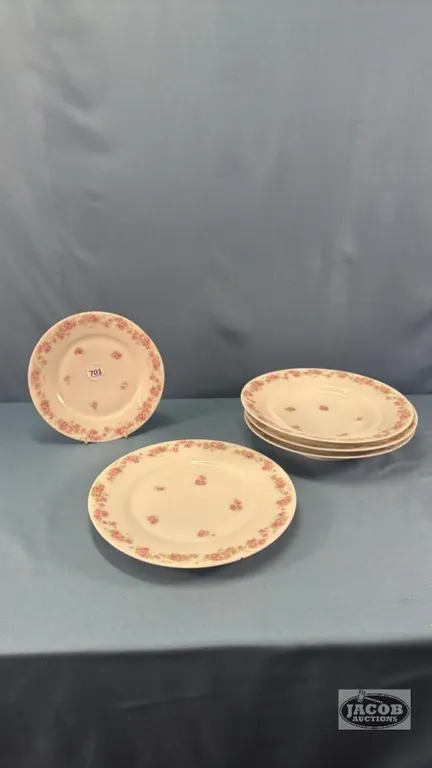 QUANTITY OF BAVARIA CHINA