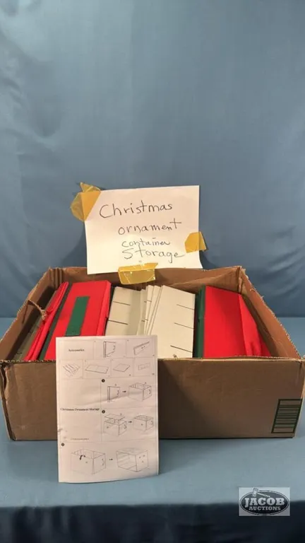 QUANTITY OF CHRISTMAS ORNAMENT STARGE CONTAINERS