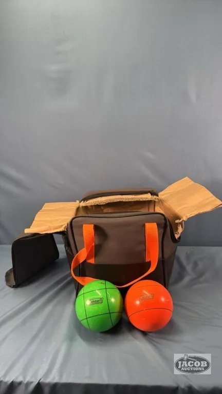 COLEMAN BOCCE BALL PRO SET IN TRAVEL BAG