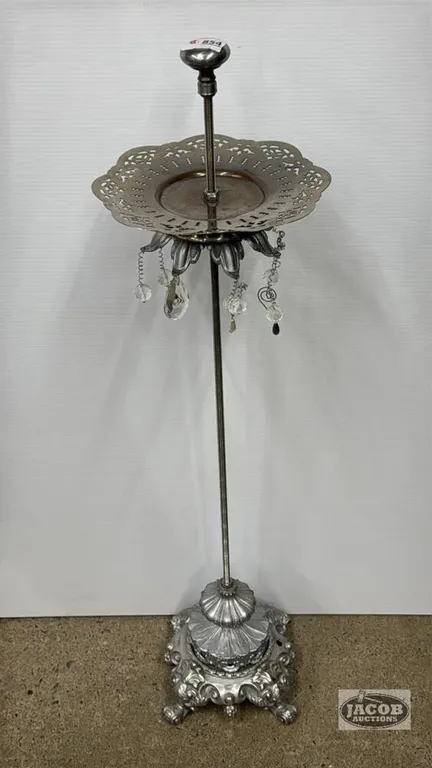 HOMEMADE UNIQUE METAL STAND