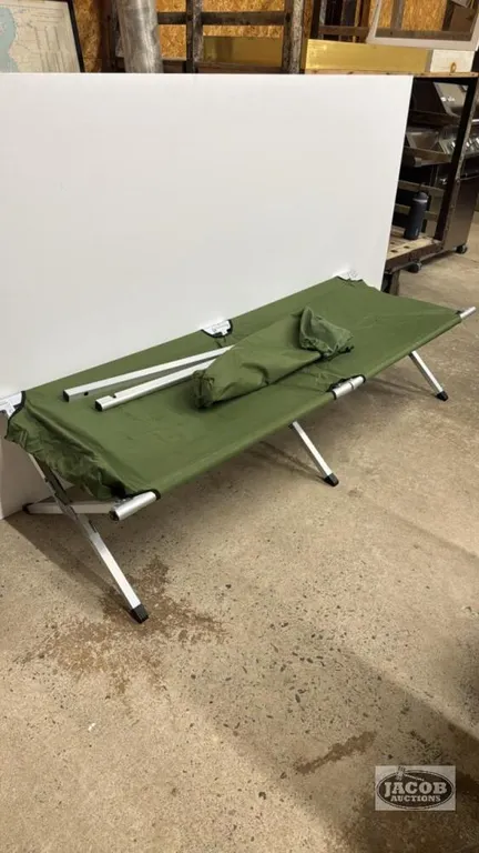 FOLDING CAMP COTT WITH STORAGE BAG (SEE NOTES)