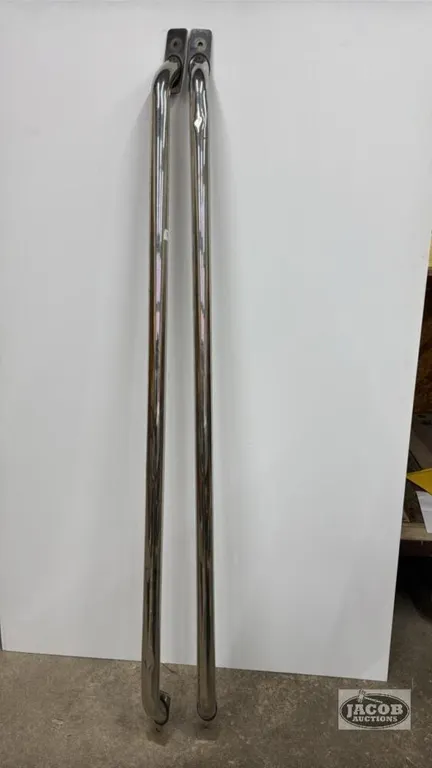 PAIR OF THICK TUBED BOX RAILS