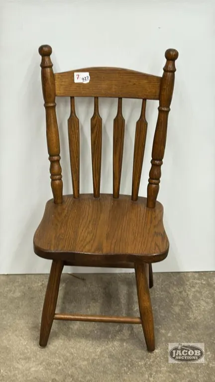CHILDS WOODEN ARROW BACK CHAIR