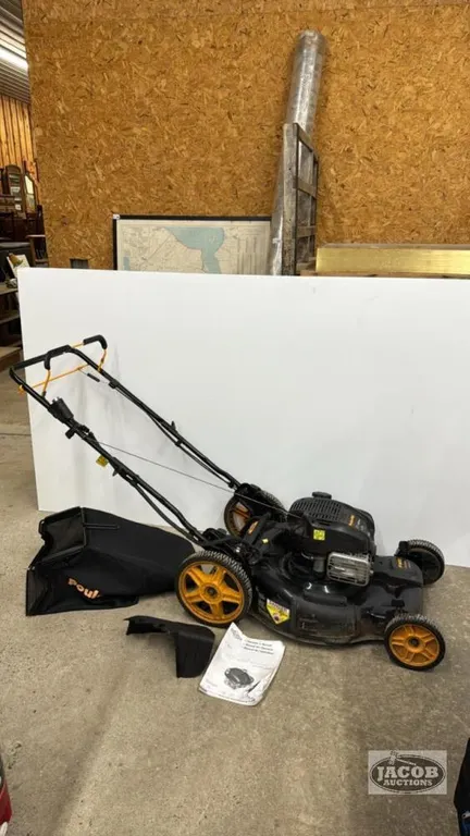 POULAN PRO SELF PROPELLED LAWN MOWER