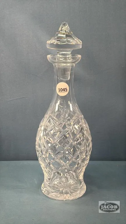 13IN GLASS DECANTER WITH STOPPER
