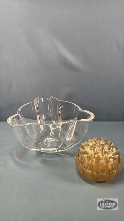 HEAVY TRIANGULAR GLASS BOWL