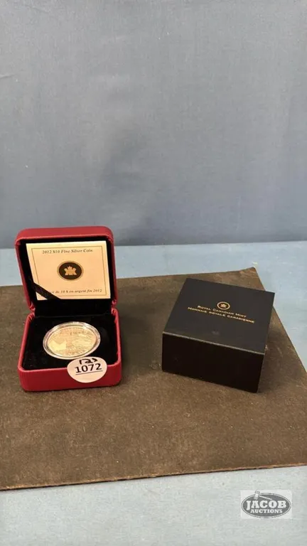 R.C.M 2012 $10 FINE SILVER COIN (TITANIC)