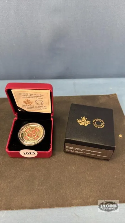 R.C.M 2015 $25 FINE SILVER COIN