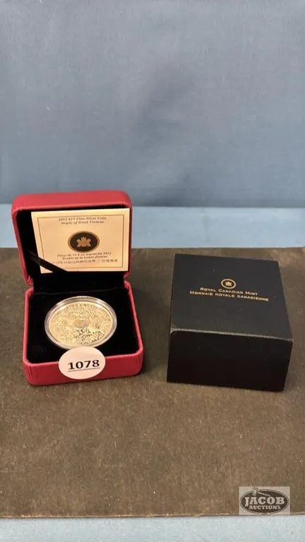 R.C.M 2012 $15 FINE SILVER COIN